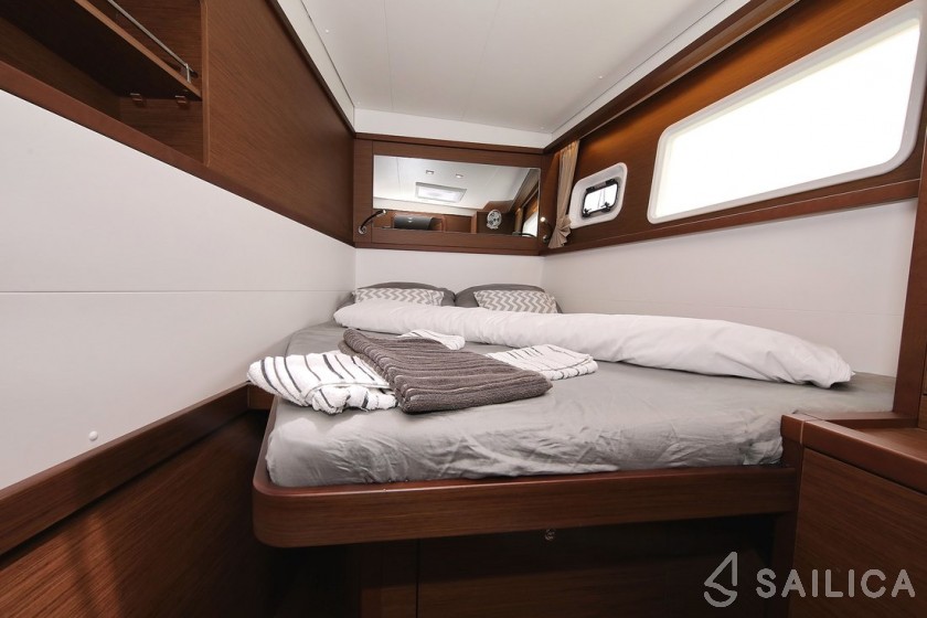 Lagoon 450 S - 4 + 2 cab. - Yacht Charter Sailica