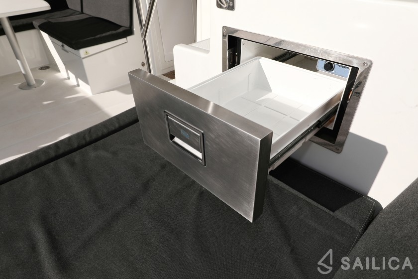 Lagoon 450 S - 4 + 2 cab. - Yacht Charter Sailica