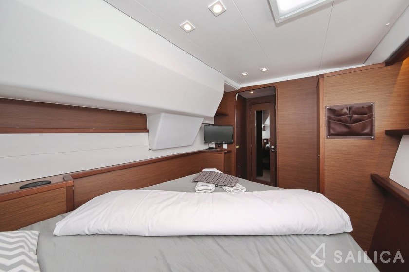 Lagoon 450 S - 4 + 2 cab. - Yacht Charter Sailica