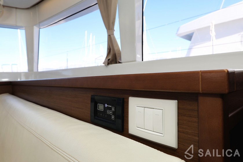 Lagoon 450 S - 4 + 2 cab. - Yacht Charter Sailica