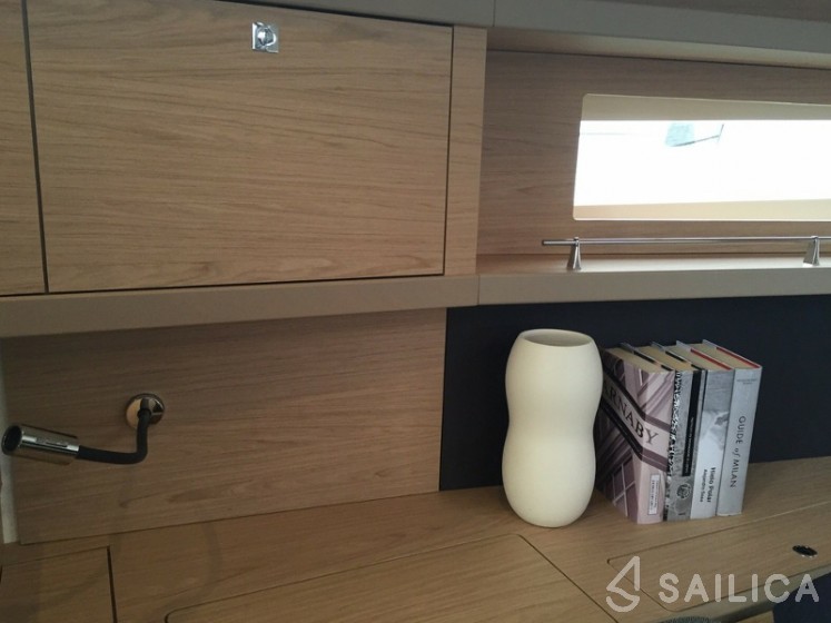 Oceanis 41 - Yacht Charter Sailica