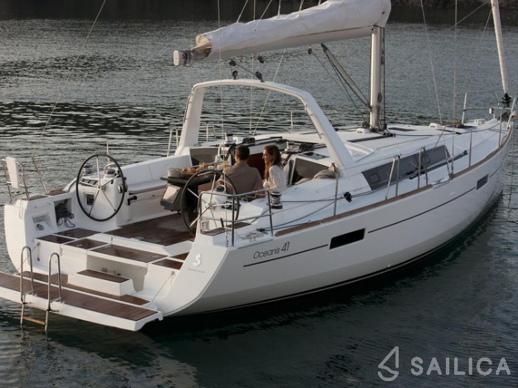 Oceanis 41 - Yacht Charter Sailica