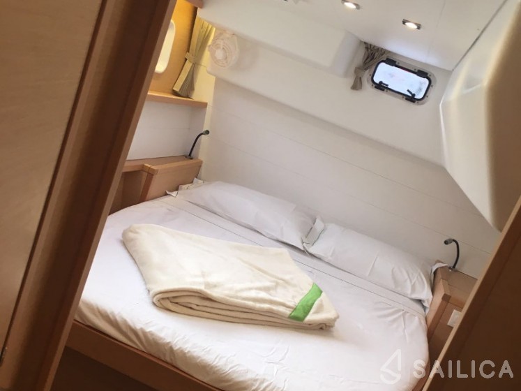 Lagoon 450 - Yacht Charter Sailica