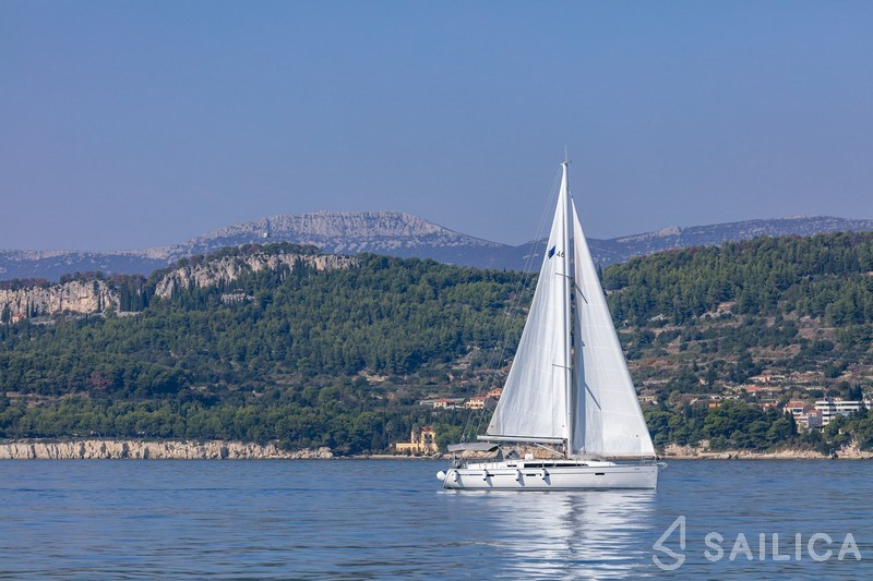 Bavaria 46 Cruiser - Yacht Charter Sailica