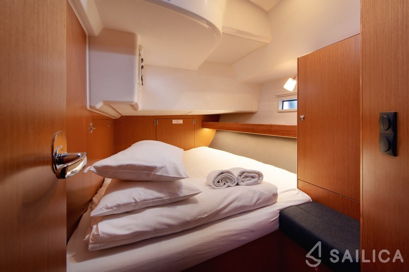 Bavaria 46 Cruiser - Yacht Charter Sailica