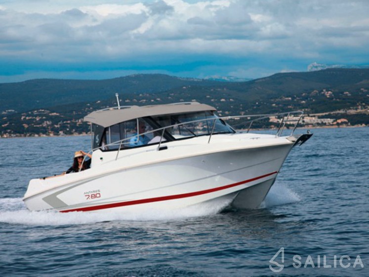 Antares 7.80 - Yacht Charter Sailica