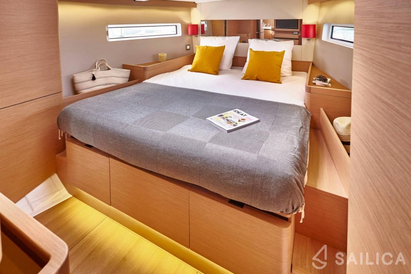 Sun Odyssey 490 - Yacht Charter Sailica