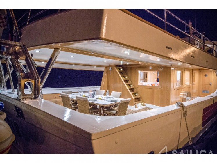 Sibari - Yacht Charter Sailica