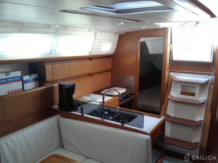 Sun Odyssey 379 - Yacht Charter Sailica