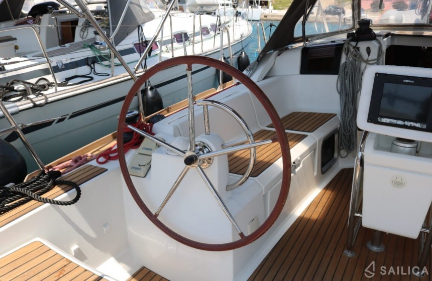 Sun Odyssey 379 - Yacht Charter Sailica