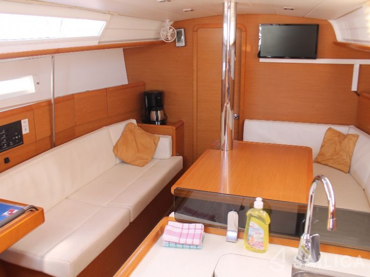 Sun Odyssey 379 - Yacht Charter Sailica