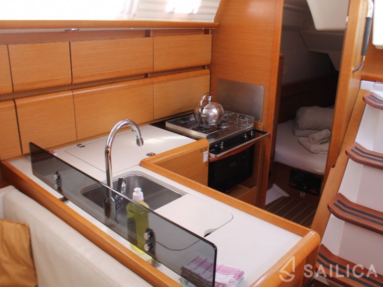 Sun Odyssey 379 - Yacht Charter Sailica
