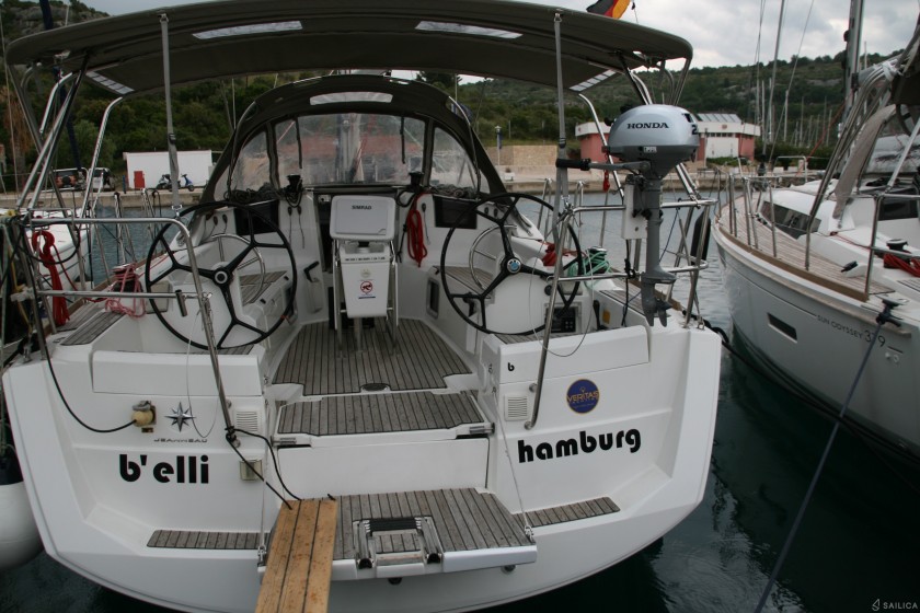 Sun Odyssey 379 - Yacht Charter Sailica