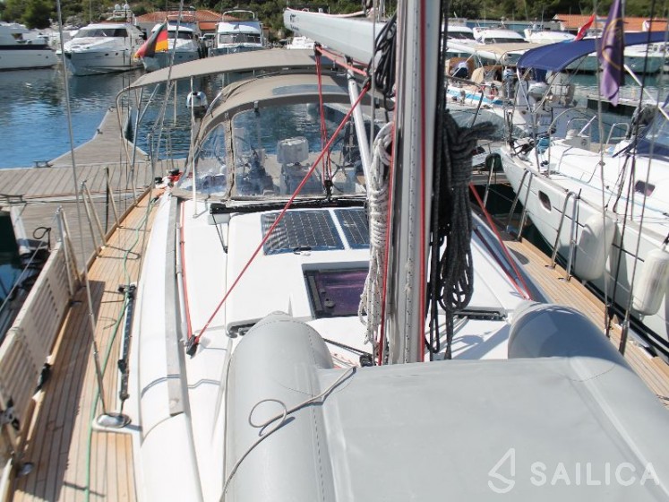 Sun Odyssey 379 - Yacht Charter Sailica