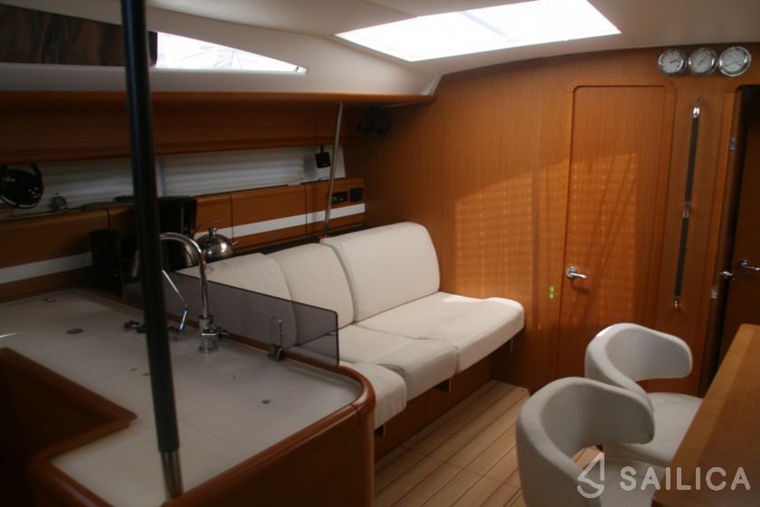 Jeanneau 53 - Yacht Charter Sailica