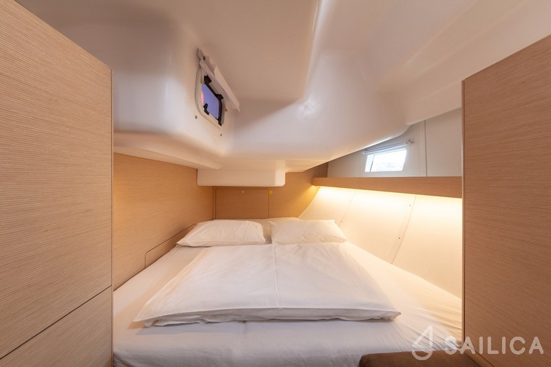 Elan 45 Impression - Yacht Charter Sailica