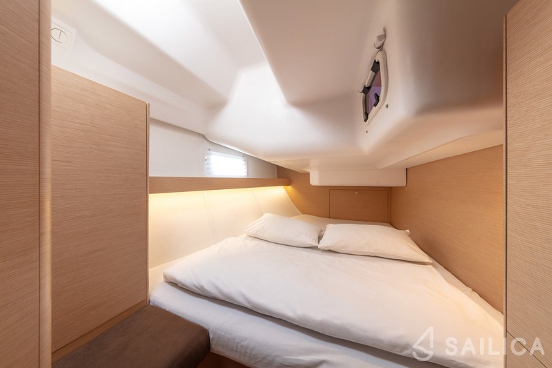 Elan 45 Impression - Yacht Charter Sailica