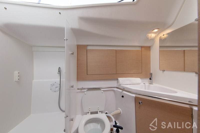 Elan 45 Impression - Yacht Charter Sailica
