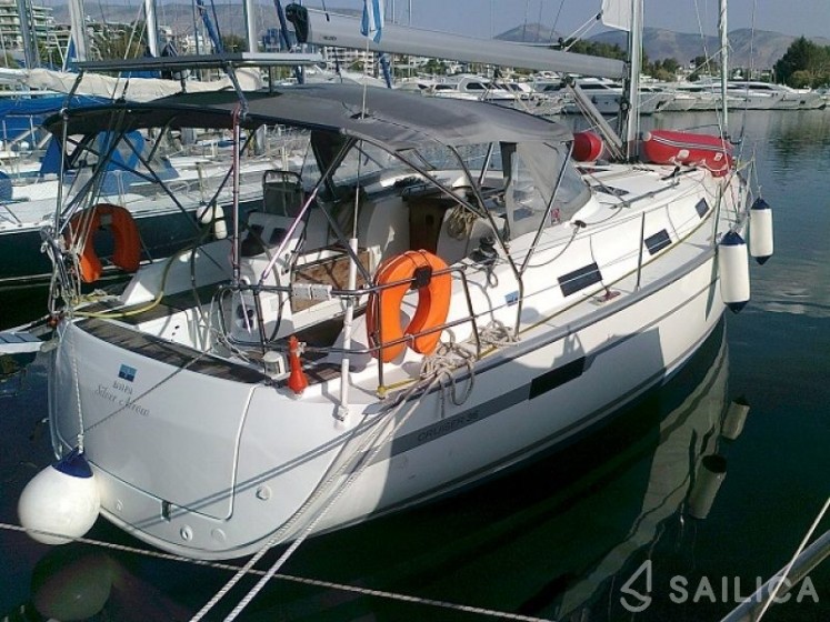 Bavaria Cruiser 36 - Yacht Charter Sailica