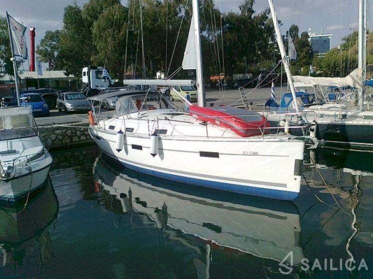 Bavaria Cruiser 36 - Yacht Charter Sailica