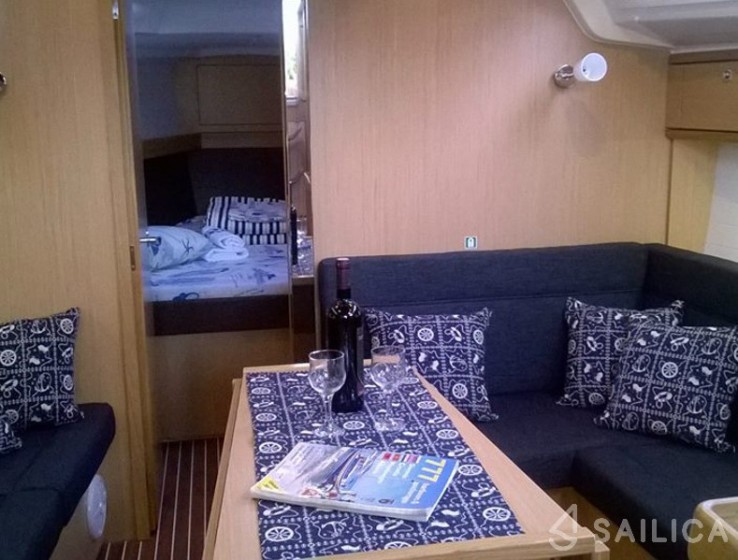 Bavaria 37 Cruiser - Yacht Charter Sailica