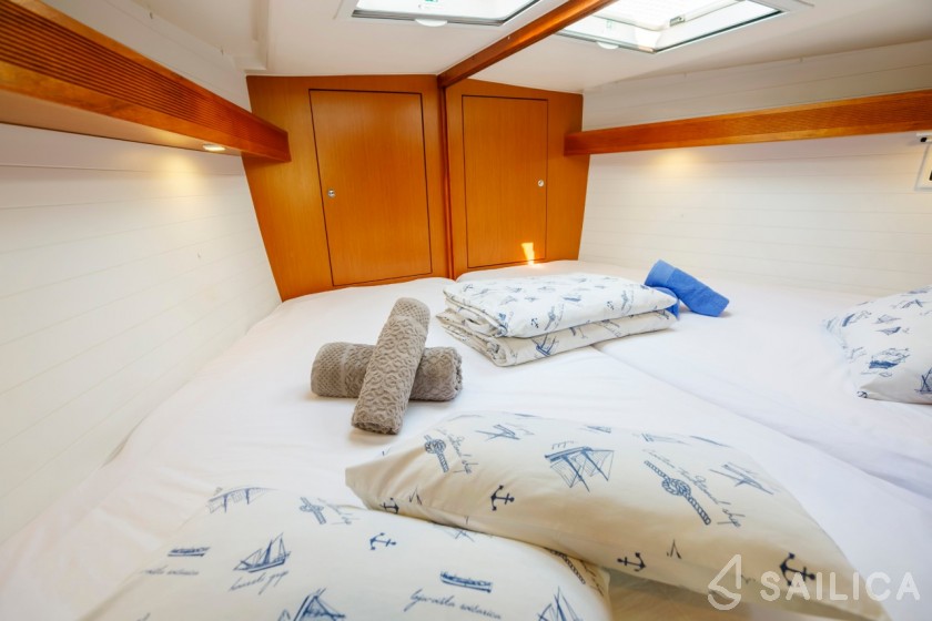 Bavaria 45 - Yacht Charter Sailica