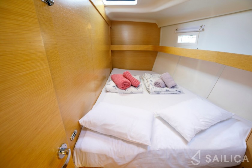 Elan 494 Impression - Yacht Charter Sailica