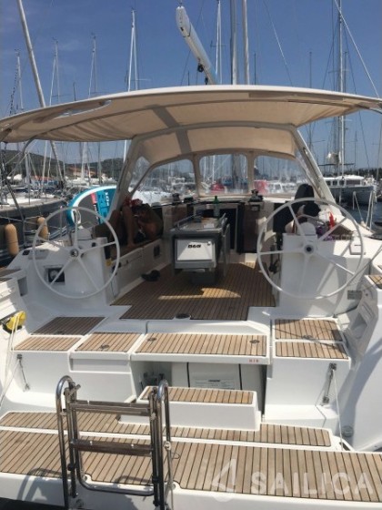 Oceanis 45 - Yacht Charter Sailica