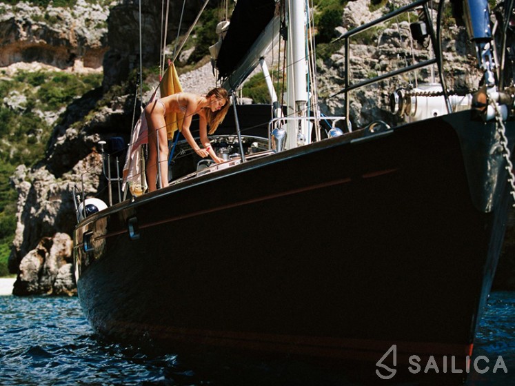 Beneteau 62 - Yacht Charter Sailica