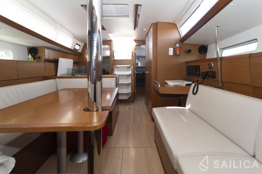 Sun Odyssey 389 - Yacht Charter Sailica