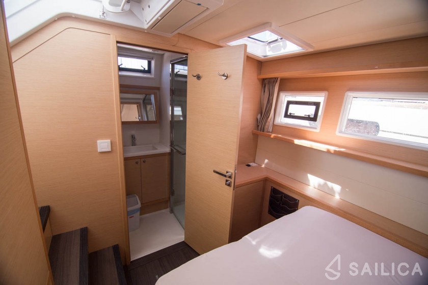 Lagoon 52F - Yacht Charter Sailica