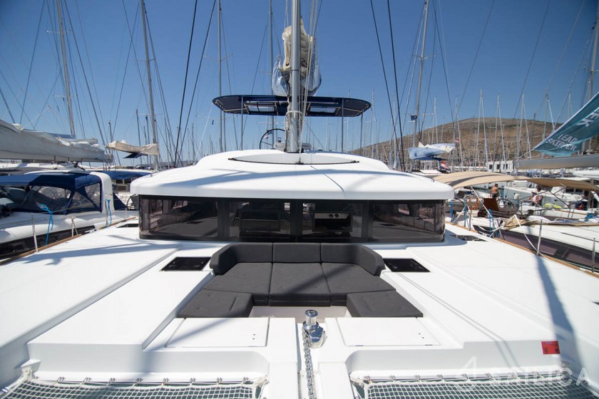 Lagoon 52F - Yacht Charter Sailica