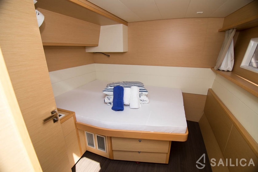 Lagoon 52F - Yacht Charter Sailica