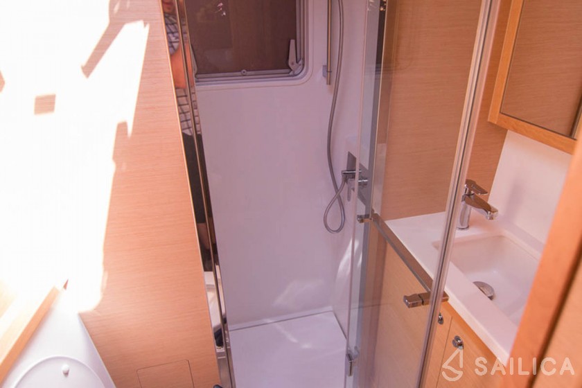 Lagoon 52F - Yacht Charter Sailica