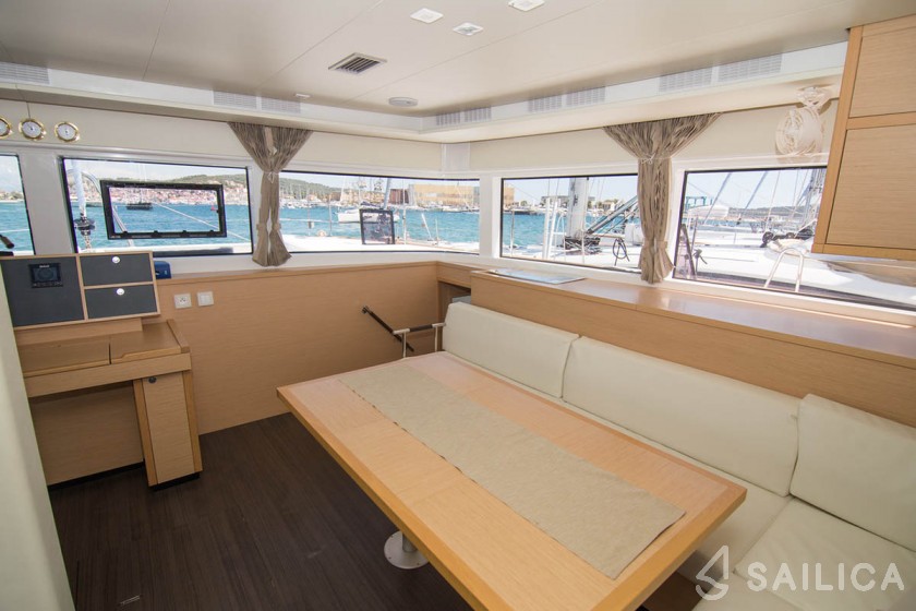 Lagoon 52F - Yacht Charter Sailica