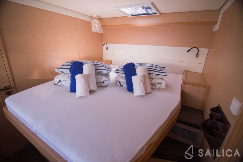 Lagoon 52F - Yacht Charter Sailica