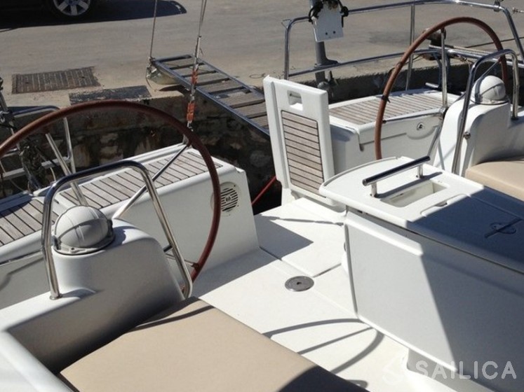 Oceanis 46 - Yacht Charter Sailica
