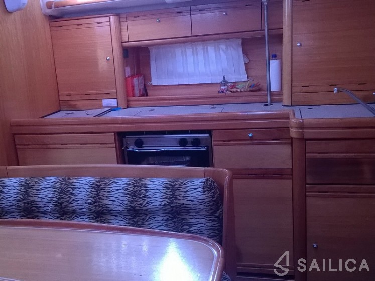 Bavaria 39 Cruiser - Yacht Charter Sailica