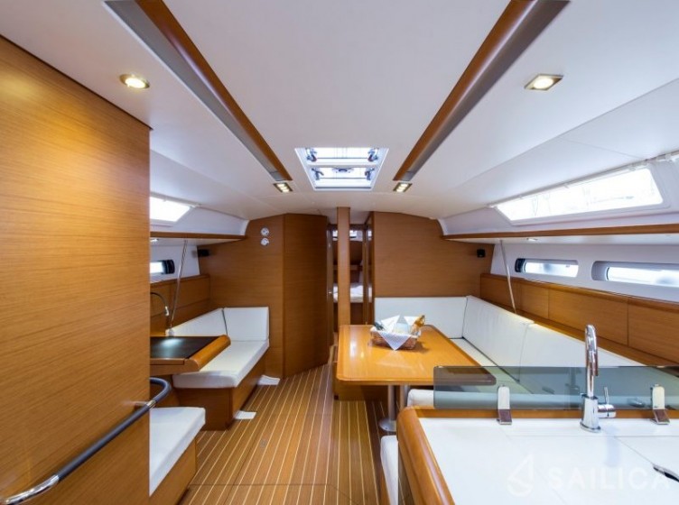 Sun Odyssey 439 - Yacht Charter Sailica