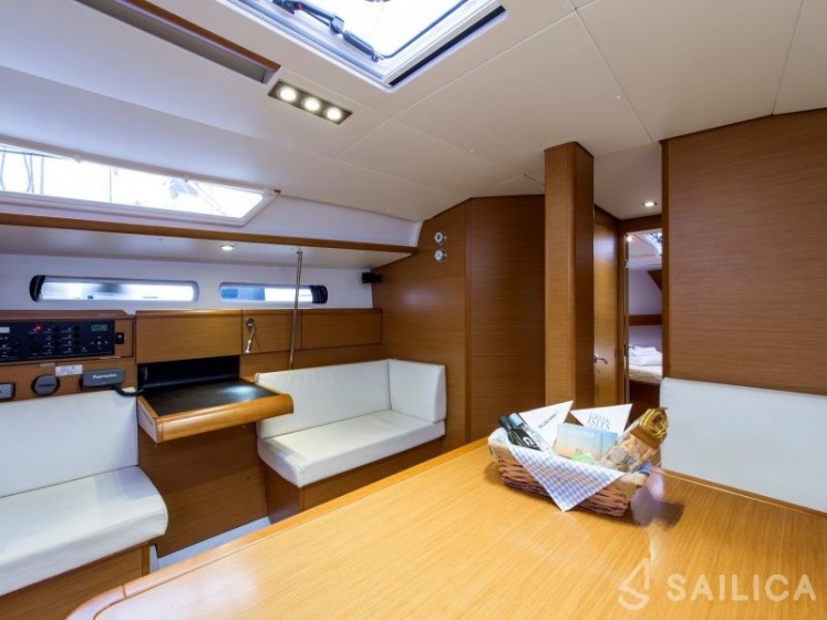 Sun Odyssey 439 - Yacht Charter Sailica