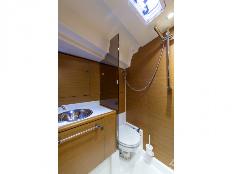 Sun Odyssey 439 - Yacht Charter Sailica