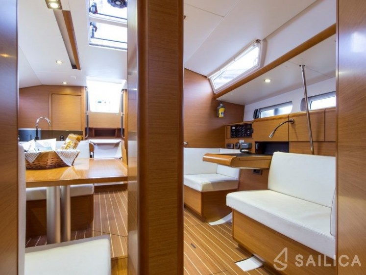 Sun Odyssey 439 - Yacht Charter Sailica