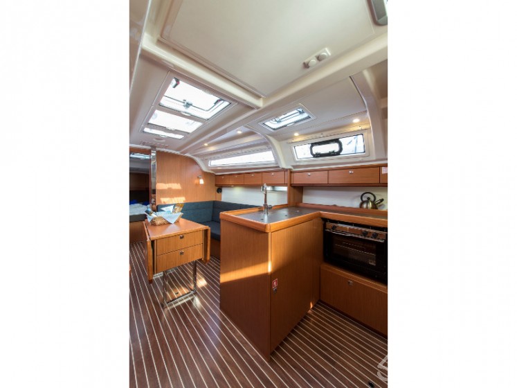 Bavaria Cruiser 37 - Yacht Charter Sailica