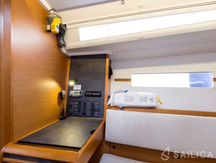 Sun Odyssey 349 - Yacht Charter Sailica