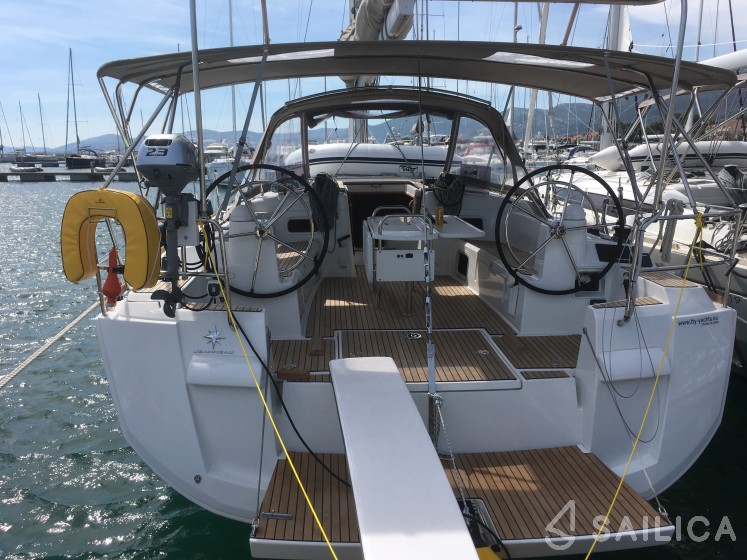 Sun Odyssey 519 - Yacht Charter Sailica