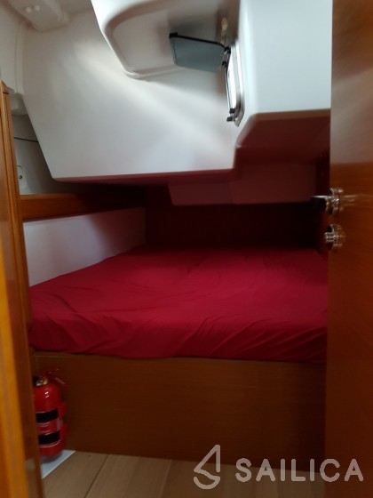 Sun Odyssey 519 - Yacht Charter Sailica