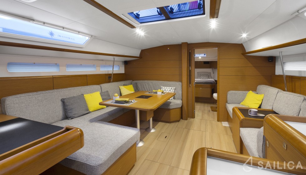 Sun Odyssey 519 - Yacht Charter Sailica