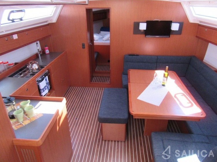 Bavaria 46 Cruiser - Yacht Charter Sailica