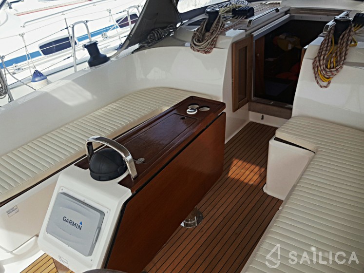 Bavaria 46 Cruiser - Yacht Charter Sailica