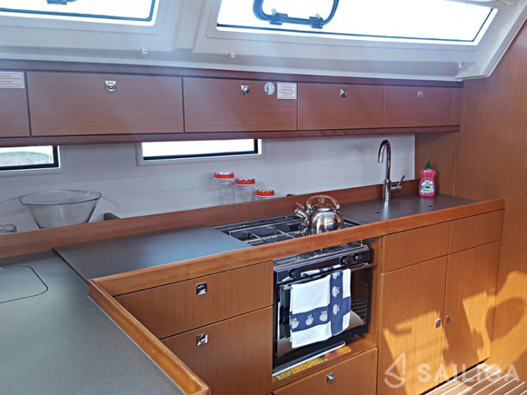 Bavaria 46 Cruiser - Yacht Charter Sailica